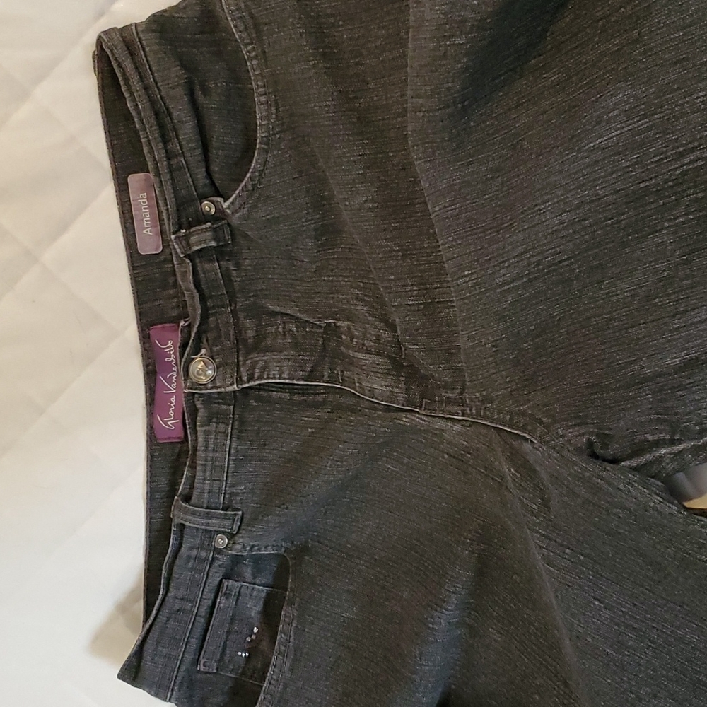 Ladies Gloria Vanderbilt jeans